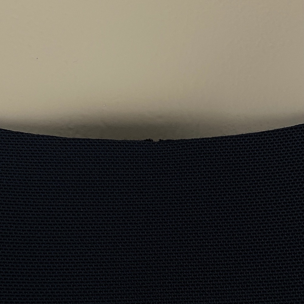 NEW LULULEMON BLACK TANK TOP - Picture 5 of 9